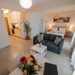 Homeasy - Getaways With Private Parking Apartament *