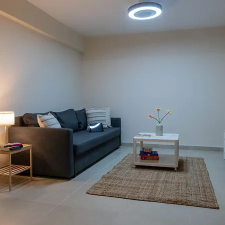 Homeasy - Getaways With Private Parking
