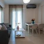 Homeasy - Getaways With Private Parking Apartamento Kalamata