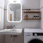Homeasy - Getaways With Private Parking