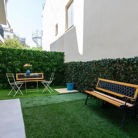 아파트 Homeasy - Getaways With Private Parking