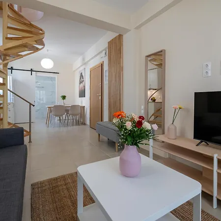 Homeasy - Getaways With Private Parking