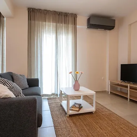 Homeasy - Getaways With Private Parking Καλαμάτα