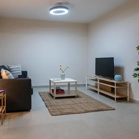 Homeasy Apartment