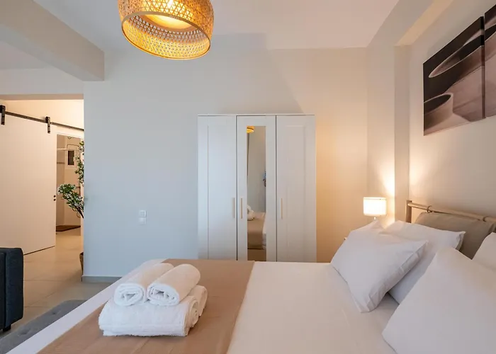 Homeasy - Getaways With Private Parking