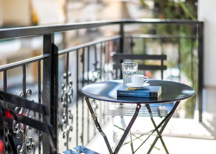 Homeasy - Getaways With Private Parking * Kalamata