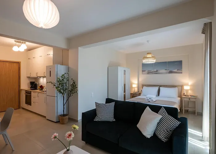 Homeasy - Getaways With Private Parking * Kalamata